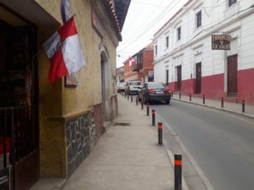 Colocan banderas potosinas.