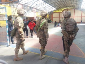 Las Fuerza Armadas también garantizaron el desarrollo de la votación.