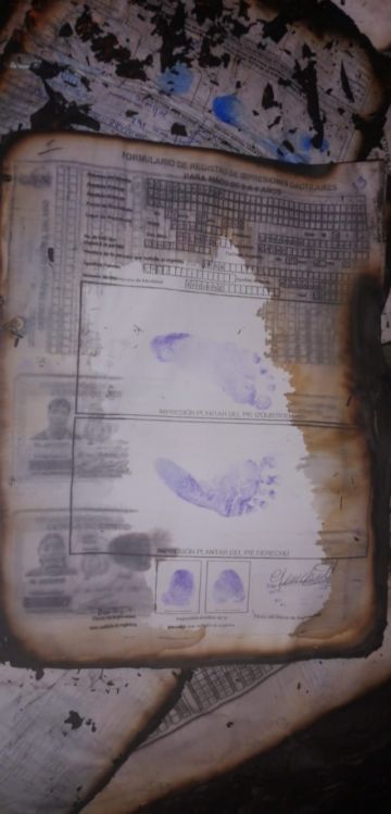 Documentos quemados.
