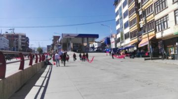 La circulación de motorizados fue mermando con el paso de las horas.