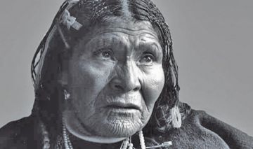 Sebastiana Kespi seguía viviendo en una comunidad chipaya orillas del rio Lauca.