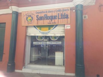 Los bancos estaban abiertos a primera hora de la mañana.