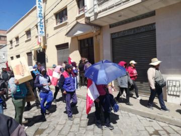La circulación de motorizados fue mermando con el paso de las horas.