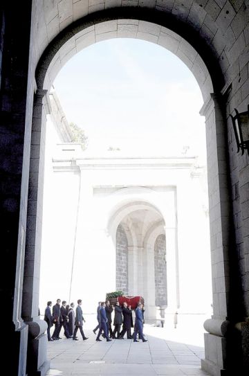 Ex mausoleo  de Franco será transformado