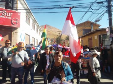 En la calle Millares.