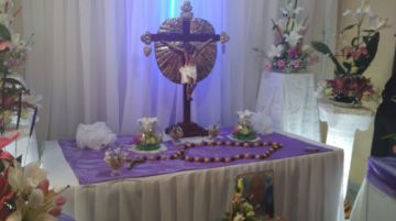 Familias prepararon las tumbas para sus seres queridos fallecidos.
