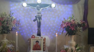 Familias prepararon las tumbas para sus seres queridos fallecidos.