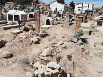 El cementerio de Potosí tiene pocas visitas hoy.