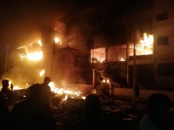 El incendio se propagó a la infraestructura del Serecí.