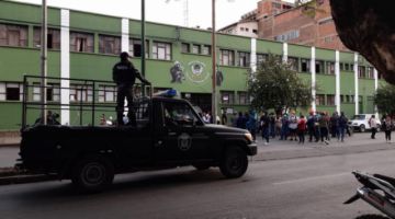 La policía se amotina en Cochabamba