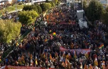 La concentración de los militantes del partido de Gobierno.