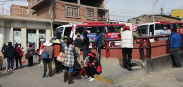 Se embarcaron hacia La Paz. EL POTOSÍ