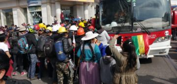 Se embarcaron hacia La Paz. EL POTOSÍ