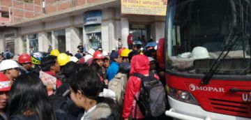 Se embarcaron hacia La Paz. EL POTOSÍ