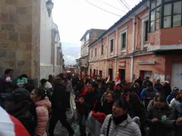 Festejan en las calles.