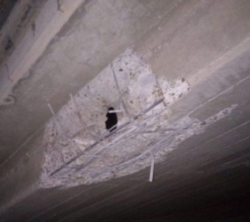 Encontraron un puente con daños severos