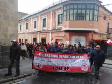 Festejan en las calles.