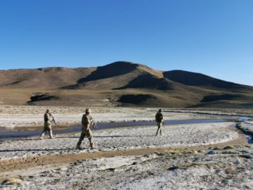 Hay militares en la zona.
