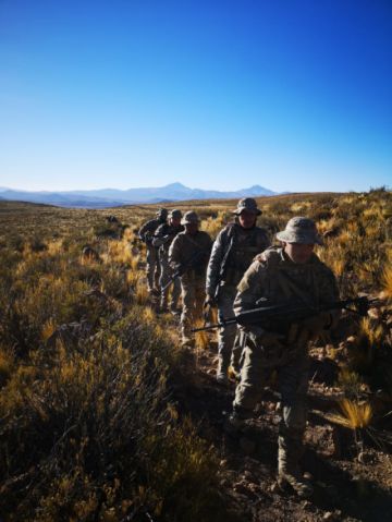 Hay militares en la zona.