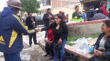 Hay momentos de solidaridad hacia la caravana.
