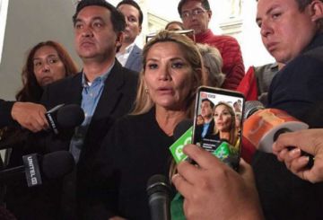 Si Añez es ratificada en la presidencia del Senado, será la próxima presidenta del país por sucesión.
