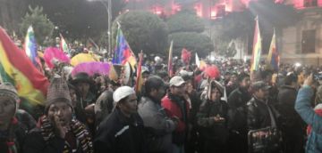 Llegaron a la Plaza 10 de Noviembre