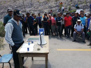 Bloqueo en Abra San Miguel.