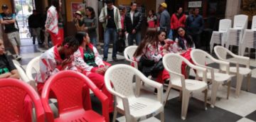 Esperaban el acto de presentación.