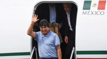 En el MAS ratifican a Evo Morales como su jefe