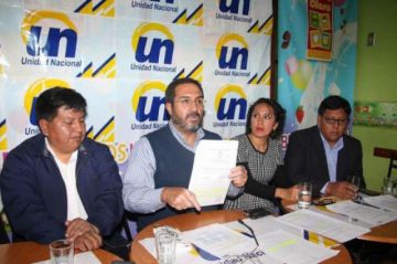 El actual alcalde fue expulsado de UN pero nunca fue retirado del curul