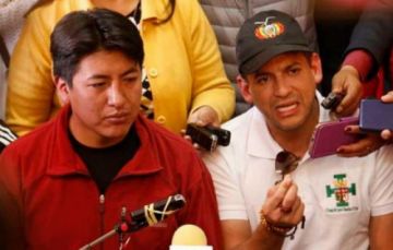 Camacho anuncia que va como candidato a la Presidencia sin Pumari como acompañante