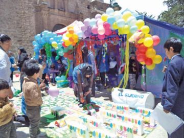 Desarrollaron exposiones interactivas para niños en el área de Educación Parvularia.