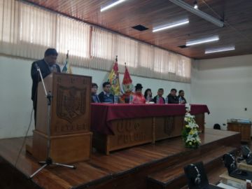 El acto se desarrolló en la DDE en Potosí. FOTO: DDE
