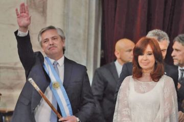 Fernández pone énfasis en grave crisis económica