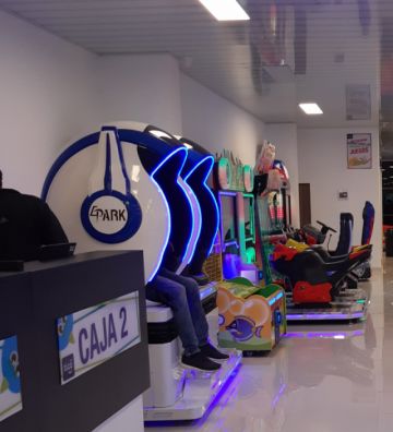 Ya funciona el primer  “mall” de la Villa Imperial