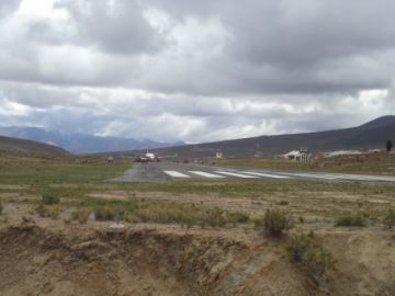 El aeropuerto capitán Nicolás Rojas.
