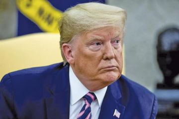 Trump recibe crítica por su actuación con Ucrania