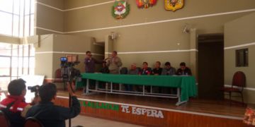 El acto se cumplió en Llallagua.
