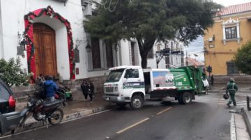 Los trabajadores cerraron las puertas de la Alcaldía.