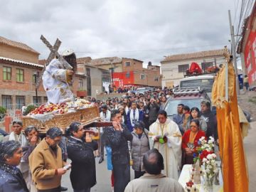 La imagen visitó los altares en la zona.