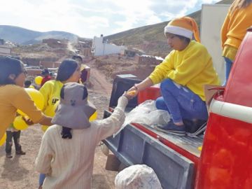 Se elaboraron 2.500 raciones de chocolate y buñuelo.