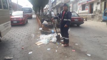 Colocan letreros para mantener limpia la ciudad. FOTO EMAP