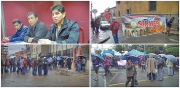 La vigilia de organizaciones sociales en afueras del Sedes.                               Los trabajadores en su medida de presión en la plaza 10 de Noviembre.