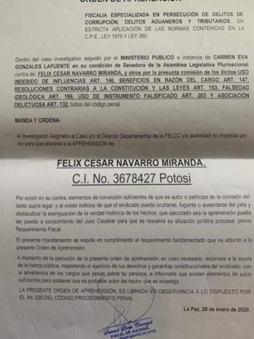 El mandamiento de aprehensión.