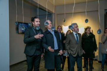 De izd. a der.: Joaquín Sánchez, Álvaro García y Cergio Prudencio en un acto de la FcBcb.