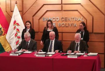 Funcionarios de Gobierno y el ente emisor suscribieron el Programa Fiscal Financiero 2020.