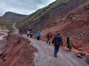 Las fuertes lluvias causaron derrumbes en el acceso a Maragua. FOTO JULIO LOREDO