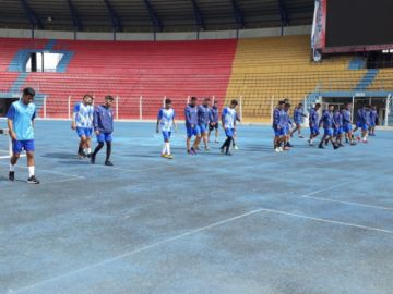 Se preparan para su partido de visitante.