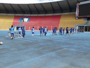 Se preparan para su partido de visitante.