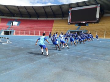 Se preparan para su partido de visitante.